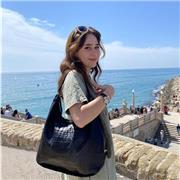 Estudiante de carrera en inglés con experiencia en el extranjero y con certificado Cambridge con ganas de enseñar de una forma dinámica